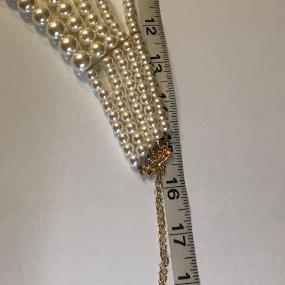 Multi Layer Graduated Faux Pearl Necklace - Picture 5 of 7